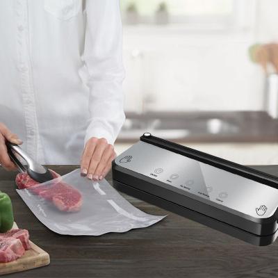 China 2021 New Design Hotel Automatic Food Vacuum Sealer with Airtight Seal Roll and External Cutter for sale