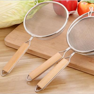 China Multi Sizes 304 Mesh Stainless Steel Wooden Handle Fine Sieve Food Stored For Kitchen for sale