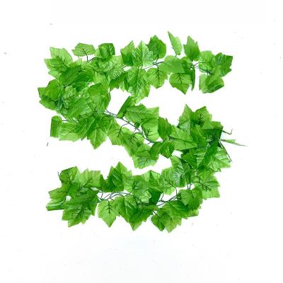 China Natural Green Artificial Ivy Leaf Touch 30 Mapel Leaf Wall Hanging Hanging Vines Decorative for sale