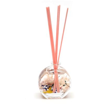 China Sustainable Essential Oil Aroma Reed Diffuser In Glass Bottle With Scented Sticks for sale