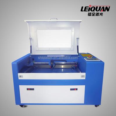 China Laser Engraving LQ7050B 40W 3D CO2 Laser Glass Engraving Machine With Rotary for sale