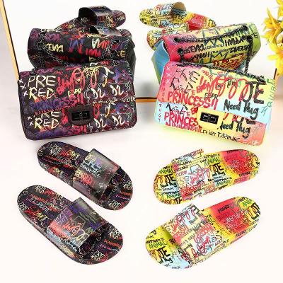 China Fashion purse and shoe sets 2021 new graffiti shoes matching sandals bags and purses and slippers handbags for sale