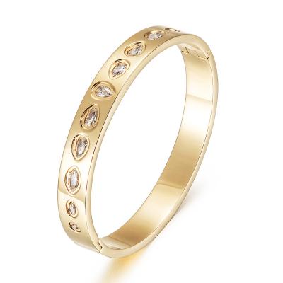 China CLASSIC Thick Ladies Stainless Steel Gold Jewelry Bracelets for sale