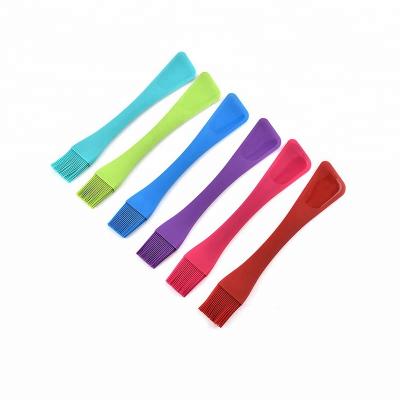 China Sustainable Hot Sale BPA Free Big Double Head Silicone Brush With Spatula for sale