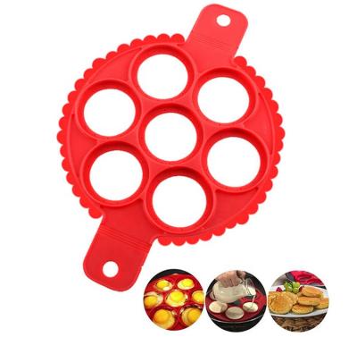 China Fried Egg Ring Pancake Mold 7 Holes Sustainable Non-Stick Silicone Pancake Belt Baking Cake Baking Egg Omelets for sale