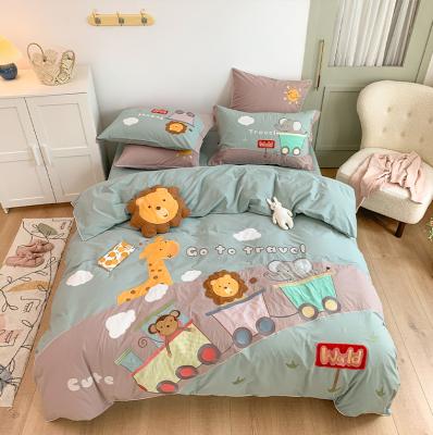 China New Designed Children's Bedding Set Embroidery Cartoon Cotton Bedspread Set Nondisposable for sale