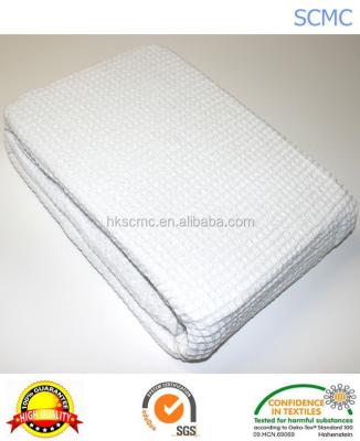 China PORTABLE High Quality Luxury Single White 100% Cotton Waffle Weave Blanket for sale