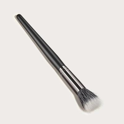 China 2021 New high quality single multifunctional brush smudge brush professional black dense hair base concealer makeup brush for sale