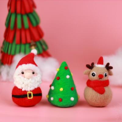 China Europe Christmas Needle Felting Kits - Santa Claus, Christmas Tree, Reindeer Craft Kit with Color Box for sale