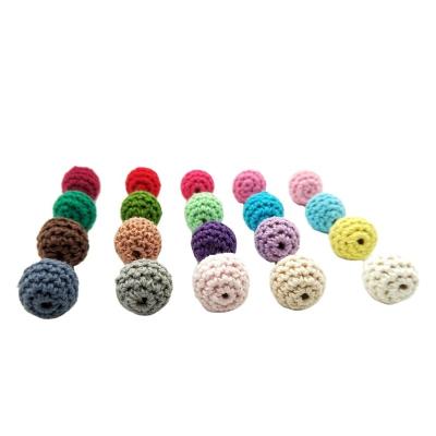 China Durable Crocheted Balls Wood Beads Handmade Wool Yarn Crocheting Kit Needlework DIY Handwork Supplies Needle Crafts Accessories for sale