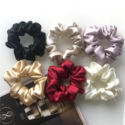 China Tie Hair Newly Launched Luxury Color 100% Pure Silk Hair Band Hair Bundle Scrunchie Set for sale