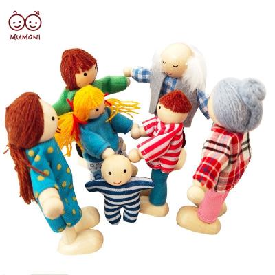 China Educational Pretend Toy/Family Role Play Fantastic Game Dolls Accessories 7 Pieces Popular Wooden Toy Set Family Dollhouse Accessories Dolls for sale