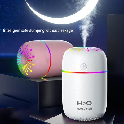 China Color Changing LED Light 300ml H2O Spray Mist Humidifier Dual Aroma Humidifier 2022 Mini Essential Oil Diffuser Car Humidifier Portable USB Air Humidifier for sale