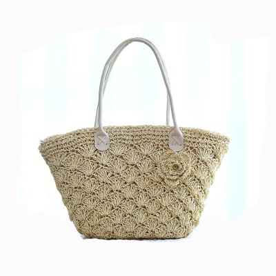 China Handmade Nature Straw Beach Bags Tote Bags Wholesales Newest Shoulder Bag Hook Bags for sale