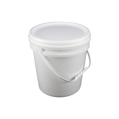 China Plastic Food Or Paint Storage Container 10L PP Liquid Kitchenware Bucket With Lid Handle for sale