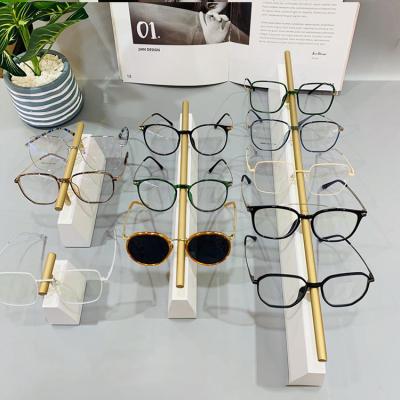 China 2021 Plastic Metal Made In China Glasses Shop Glass Display Case Eyewear Cabinet Display Cabinet Sunglasses Props for sale