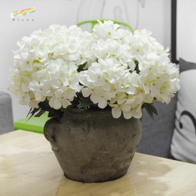 China Strap Hydrangea Artificial White Silk Stem For Wedding For Sale Home Wedding Decoration Wholesale for sale