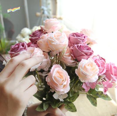 China 2019 Hot Selling Wholesale High Quality Silk Artificial Rose Rose Rose Flower Bouquet For Wedding Hotel Home Decoration for sale