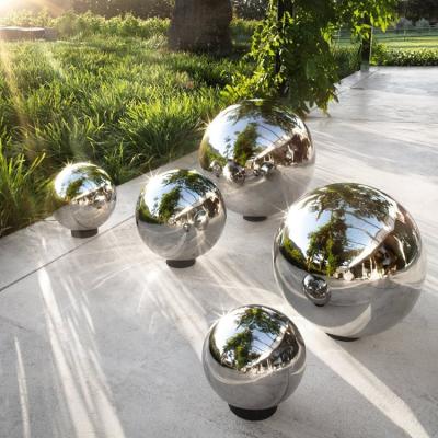 China Corrosion Resistance Stainless Steel High Polished Large Ball Sculpture Sphere For Garden for sale