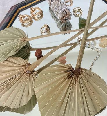 China Gift Wholesale Amazon Hot Sale Wedding Home Decoration Preserved Fan Dry Palm Leaf Bouquet For Gift for sale