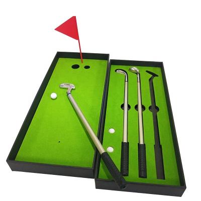 China Eco-Friendly Dynamics Golf Clubs Novelty Pen Mini Desktop Golf Ball Pen Gift Set for sale