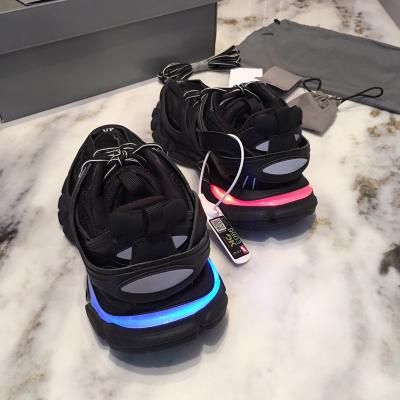 China Fashion Trend Designer Brand Women Good Quality LED Balancig Sneakers Track 3.0 Mens Sneaker With Shoes Box for sale