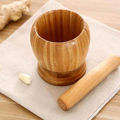 China Practical Practical Wooden Ginger Spices Pestle Grinder Bowl Garlic Press Manual Crusher for sale