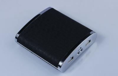 中国 2 Usb 18650 13000mah の黒い/ベージュ再充電可能な力銀行大きい力 販売のため