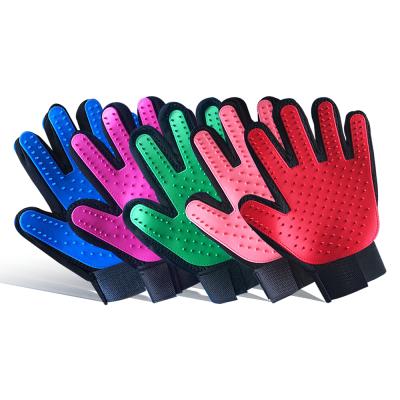 China Viable Wholesale Pet Cat Dog Grooming Glove Bathing Brush Pet Hair Remover Glove Pet Wash Glove for sale