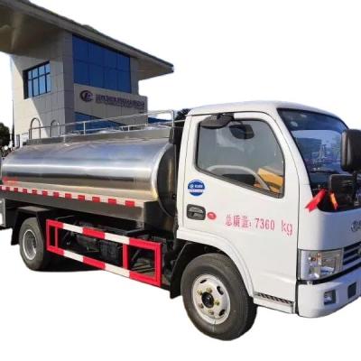 China Q235 carbon steel Dongfeng 4x2 stainless steel milk transport truck tank truck for milk transport small milk for sale