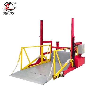 China Easy Operation Premium Quality 2/3/6 Ton Portable Hydraulic Mini Truck Movable Unloading Platform For Warehouse for sale