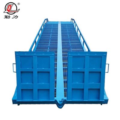 China Easy Operation Hot Sale Hydraulic Yard Ramp Mobile Loading Ramp Platform With 10 Tons for sale