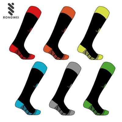 China Antibacterial Custom Design Elite Mens Knee High Soccer Football Socks For Team for sale