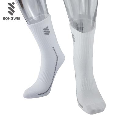 China Rongwei Antibacterial Custom Cotton Sorts Crew Men Thin Casual Socks for sale