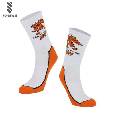 China Outdoor Sports Team Basketball Socks Custom Wholesale Antibacterial Logo White Men Running Climbing for sale