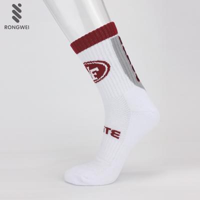 China Custom Knitted White And Red Antibacterial Cotton Leisure Sports Basketball Socks for sale