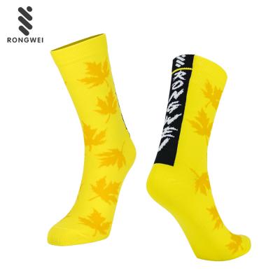 China 2020 New Design Custom Yellow Maple Leaf Nylon Antibacterial Cycling Socks for sale