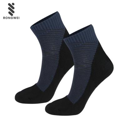 China Bargain Price Antibacterial Black Breathable Dress Sports Ankle Socks For Sale for sale