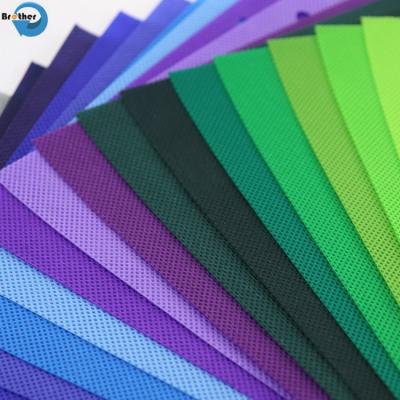 중국 Waterproof High Quality Colorful PP Non Woven Fabric Spunbond Nonwoven Fabric Roll 판매용