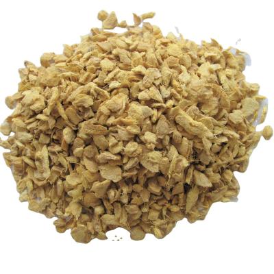 China Air Dry Dried Dehydrated Ginger Flakes Granules Fines Powder Ginger Tea for sale