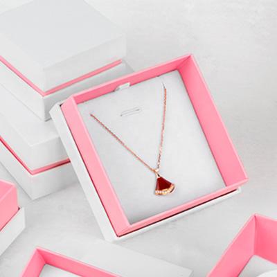 China Custom Luxury White Pink Jewelery Logo Pendant Necklace Jewelery Packaging Cardboard Velvet Jewelry Gift Box Wholesale Paper Packaging for sale