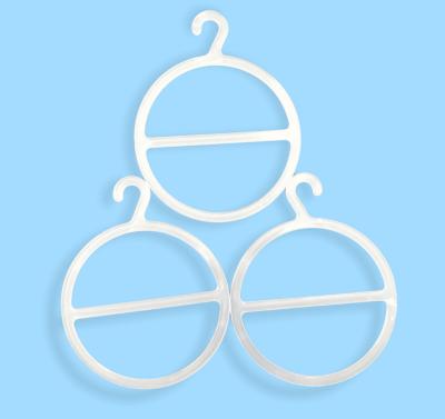 China CLASSIC Wholesale Round Scarf Hanger Plastic Tie Hanger Around 4 Inch for sale