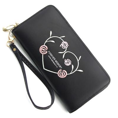 China Women Long Wallet New Purse Mobile Purses de mujer de carteras Wallet Bag Korean Waterproof Multifunctional Card Bag for sale