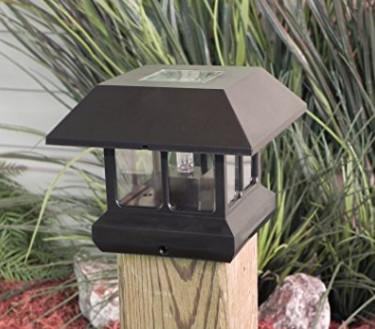 China Waterproof  Green Solar Post Cap Lights 4x4 , Solar Powered Lamp Post Lights for sale