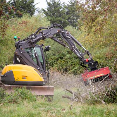 Cina 760 KG Mini Escavatore Attachment Skid Steer Mulcher forestale con 600 mm di lunghezza del rotore in vendita