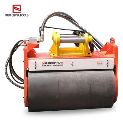 China Construção e Mineração Excavadora Hidráulica Vibratória Slope Compactor Roller com 710mm tambor à venda