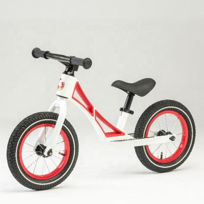 China Early Education 12 Inch Mini Magnesium Alloy Kids Balance Bike , MG18C for sale