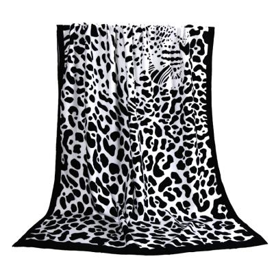 China Wholesale Custom High Quality Hypoallergenic Digital Printing Large Thick Microfiber Beach Towel for sale