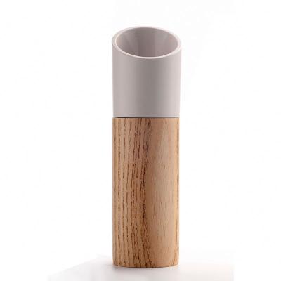 China Popular Hot Sale Wooden Kitchen Accessories Viable Spice Pepper Grinder Spice Black Salt Manual New Product Premium Pepper Mill for sale