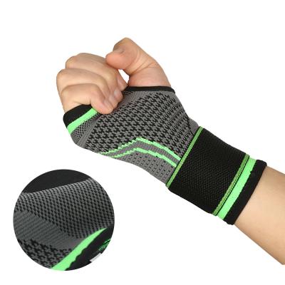 China High Quality Sports Workout Fitness Hand Support Wrist Brace Palm Guard With Elastic Bandage Professional Black Fitness Wrist Brace for sale